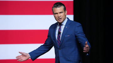 Δόγμα Τραμπ και στον αμερικανικό στρατό: «Τέρμα οι τύποι με φουστάνια, οι παχύσαρκοι, κόψτε τα γένια» διατάζει ο Χέγκσεθ αξιωματικούς και οπλίτες