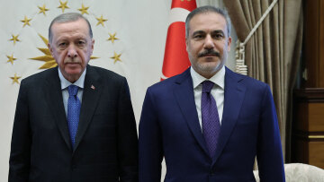 Τουρκία: Σενάρια εν κινήσει διαδοχής Ερντογάν πίσω από τη δήλωση Φιντάν για τα μαχητικά ΚΑΑΝ - Το «κρυφό» βίντεο έξω από τον Λευκό Οίκο
