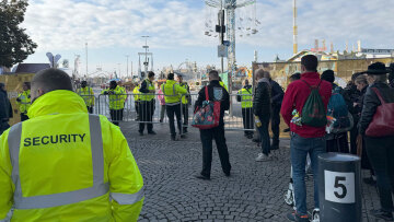 Κλειστό το Oktoberfest μετά από απειλή για βόμβα στο Μόναχο - Προηγήθηκαν εκρήξεις και πυροβολισμοί