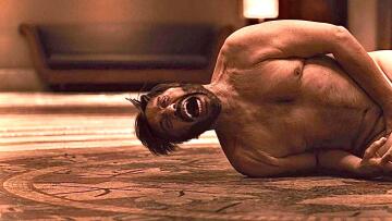 Στράτος Τζώρτζογλου: Πρωταγωνιστεί στο νέο θεατρικό έργο του Μηνά Βιντιάδη «Βροχή τα βέλη»