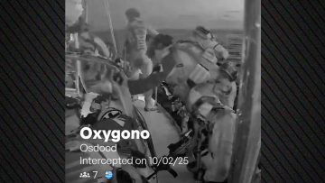 Η στιγμή που ο ισραηλινός στρατός κάνει ρεσάλτο στο ελληνικό «Οξυγόνο» - Αναχαιτίστηκαν άλλα 31 σκάφη του στολίσκου προς τη Γάζα