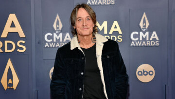 Ο Κιθ Έρμπαν εμφανίστηκε χωρίς τη βέρα του μετά την είδηση χωρισμού με τη Νικόλ Κίντμαν
