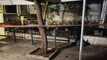 Αιματηρό επεισόδιο με πυροβολισμούς στην Ομόνοια - Τραυματίστηκε ένας Αφγανός