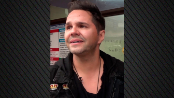 Ξέσπασε σε κλάματα ο Γιώργος Τσαλίκης: Όταν ήρθαμε εδώ δεν είχαμε τίποτα, είπε για το πρώτο σπίτι όπου έμεινε με τη σύζυγό του