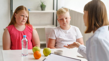 Υπουργείο Υγείας: Δίνει οδηγίες στους παιδιάτρους για την αξιολόγηση της παιδικής παχυσαρκίας
