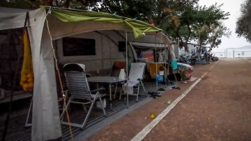 Άφαντος ο δράστης του διπλού φονικού στη Φοινικούντα - Το σοβαρό περιστατικό που οδήγησε τον ιδιοκτήτη του κάμπινγκ να εγκαταλείψει το σπίτι του