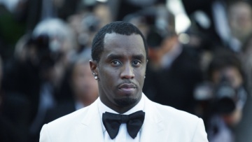 Diddy: Νέες φωτογραφίες του μέσα από τη φυλακή - Απαθανατίστηκε στο προαύλιο με άλλους κρατούμενους