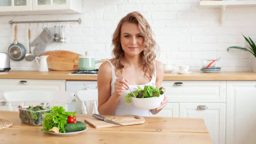 Δέρμα: Η αγαπημένη διατροφή που ανακουφίζει τα συμπτώματα της ψωρίασης
