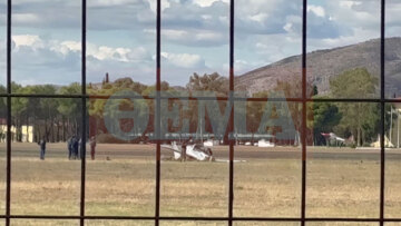 Πώς έγινε το ατύχημα με το εκπαιδευτικό αεροσκάφος στο Τατόι - Στο νοσοκομείο οι δύο πιλότοι