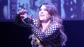 Κατερίνα Ζαρίφη για τον πατέρα της: Δεν ήξερε ότι νοσούσε από καρκίνο, έπρεπε να παίζω θέατρο