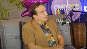 Σπύρος Μπιμπίλας: Κάποιοι ηθοποιοί κρύβουν ότι είναι γκέι για να μην χάσουν δουλειές, κάποιοι ανδροπρεπείς