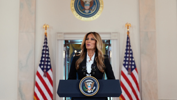 Η Μελάνια ανακοίνωσε την επανένωση παιδιών από την Ουκρανία με τις οικογένειές τους μετά από συνομιλίες με τον Πούτιν