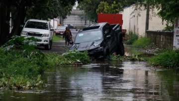Τουλάχιστον 23 νεκροί εξαιτίας σφοδρών βροχοπτώσεων στο Μεξικό - Δείτε βίντεο