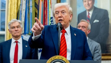 Τραμπ για κατάπαυση του πυρός στη Γάζα: «Θα κρατήσει επειδή όλοι έχουν κουραστεί να πολεμούν»