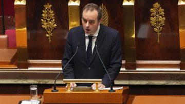 Ο Λεκορνί πρότεινε το πάγωμα της μεταρρύθμισης του συνταξιοδοτικού μέχρι τις προεδρικές εκλογές