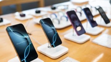 Ένοπλη ληστεία στη Θεσσαλονίκη: Μπούκαραν με πιστόλι σε κατάστημα και έκλεψαν iPhone αξίας 52.000 ευρώ