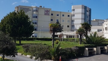 Ρόδος: Μάχη για να κρατηθεί στη ζωή το 3χρονο κοριτσάκι που βρέθηκε μέσα σε πισίνα