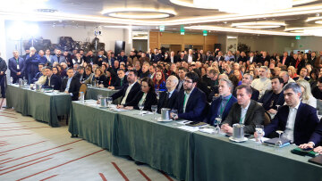 Πολεμικό κλίμα στο ΠΑΣΟΚ ενόψει της πρώτης συνεδρίασης οργάνων μετά τα «φάλτσα» Ανδρουλάκη - Ζητούν ανοιχτό παιχνίδι ενόψει Συνεδρίου