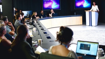 Όταν η τεχνητή νοημοσύνη συναντά την ανθρώπινη ενσυναίσθηση