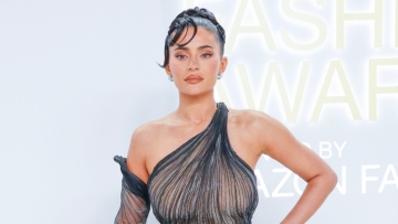 Η Κάιλι Τζένερ έκανε το ντεμπούτο της στο τραγούδι: «Το να γίνω ποπ σταρ ήταν το όνειρό μου»