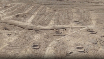 Reuters: Πώς ο Άσαντ μετέφερε νύχτα 60.000 - 80.000 σορούς θυμάτων του σε μυστική τοποθεσία από μαζικούς τάφους στη Δαμασκό