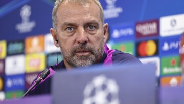 Φλικ: «Ο Ολυμπιακός είναι μια από τις καλύτερες επιθετικά ομάδες» - Δείτε βίντεο