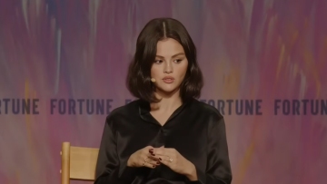 Σελένα Γκόμεζ για τον γάμο της με τον Μπένι Μπλάνκο: Παντρεύτηκα και μετά έκλαιγα, γιατί σκεφτόμουν ότι θα πεθάνω την επόμενη μέρα