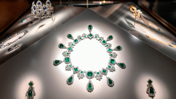 Έμπειροι οι ληστές «κομάντο» στο Λούβρο, τι μπορούν να κάνουν τα βασιλικά κοσμήματα - Πώς έγινε η ιστορική διάρρηξη μέσα σε λίγα λεπτά