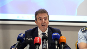 Αυστηροποίηση της νομοθεσίας για τα όπλα προανήγγειλε ο Χρυσοχοΐδης - «Παραείναι χαλαρή»
