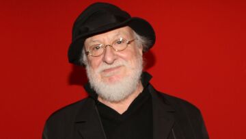 Διονύσης Σαββόπουλος: «Τέλος εποχής» - Ο καλλιτεχνικός κόσμος αποχαιρετά τον σπουδαίο τραγουδοποιό