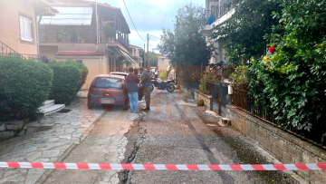 Μητροκτονία στα Τρίκαλα: «Άλλαζε συντρόφους και με παραμελούσε», είπε ο 18χρονος - Σήμερα η απολογία του