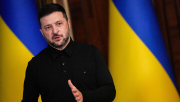 Ζελένσκι: «Καλός συμβιβασμός» η πρόταση Τραμπ για πάγωμα των εχθροπραξιών στις τρέχουσες γραμμές του μετώπου