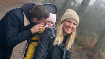 Οικογένεια ταξιδεύει στον κόσμο, επειδή είναι πιο οικονομικά από το να νοικιάζει σπίτι