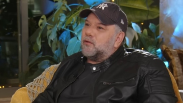 Γρηγόρης Αρναούτογλου: Πήγα στον ψυχίατρο και πήρα φάρμακα για το πώς θα σταματήσουν να με επηρεάζουν οι γονείς μου