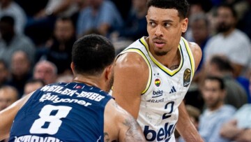 Euroleague: Η Φενέρ επικράτησε 79-69 στο ντέρμπι με την Εφές
