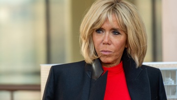 Ξεκινάει η δίκη για διαδικτυακή παρενόχληση της Μπριζίτ Μακρόν - Στο εδώλιο 10 άτομα