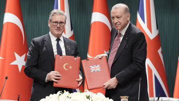 Συμφωνία Τουρκίας - Βρετανίας για την προμήθεια 20 Eurofighter - Στα 10,74 δισ. δολάρια η αξία του deal