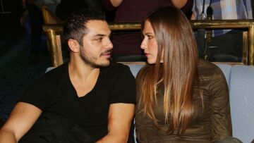 Η δικαστική διαμάχη Κώστα Δόξα - Μαρίας Δεληθανάση: Ο γάμος τους, οι καταγγελίες για ενδοοικογενειακή βία και τα δέκα χρόνια εντάσεων
