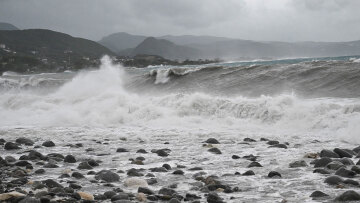 Ο τυφώνας Μελίσσα χτυπάει τη Τζαμάικα με ανέμους 260 χλμ/ώρα - Ο ισχυρότερος στην ιστορία της χώρας, δείτε live εικόνα