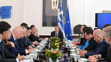 Δείτε τι αλλάζει το 2026 σε υποδομές, μεταφορές, παιδεία, εργασία - Αναλυτικά ο κυβερνητικός σχεδιασμός ανά πεδίο