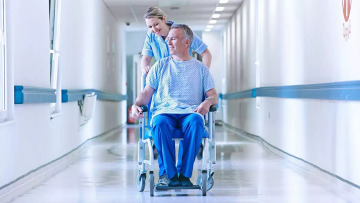 Νοσηλευτές, η πολύτιμη «καρδιά» των Μονάδων Αυξημένης Φροντίδας
