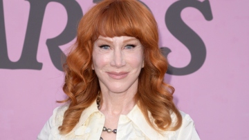 Κάθι Γκρίφιν για το διαζύγιο από τον Ράντι Μπικ: Ήταν πιο δύσκολο από τη μάχη μου με τον καρκίνο