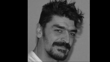 Τραγωδία στον Βόλο: 44χρονος κατέρρευσε στο σπίτι της μητέρας του και πέθανε