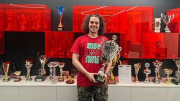 Ο Έλληνας που πέτυχε το αδιανόητο...
