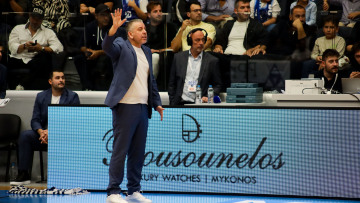 Ξέσπασε ο Παπαθεοδώρου: «Παίζεται κουκλοθέατρο στο ελληνικό μπάσκετ, είμαστε μέρος μίας θεατρικής παράστασης»