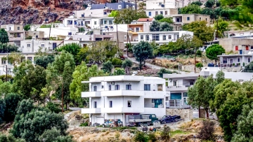 Ψήφισμα από το δημοτικό συμβούλιο Ηρακλείου στη «σκιά» της τραγωδίας στα Βορίζια: Ας διεκδικήσουμε μια Κρήτη χωρίς όπλα και χωρίς φόβο