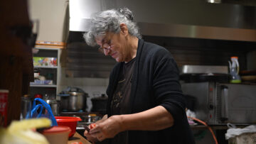 Το Καφενείο της Σοφίας: Ένα ταξίδι στην αυθεντική Ελλάδα
