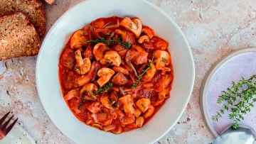 Μανιτάρια ραγού – η πιο πλούσια συνταγή του φθινοπώρου με γεύση δάσους