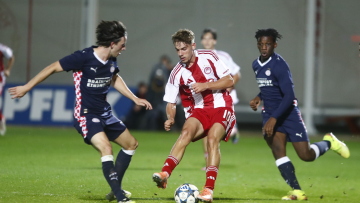 Ολυμπιακός - Αϊντχόφεν 2-2: Επέστρεψαν από το 0-2 και άγγιξαν την απόλυτη ανατροπή οι ερυθρόλευκοι Νέοι - Δείτε τα γκολ 