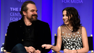 Ντέιβιντ Χάρμπορ: Πάντα ένιωθα ένα πατρικό συναίσθημα για εκείνη, είχε πει για την Μπράουν πριν τον καταγγείλει για εκφοβισμό και παρενόχληση